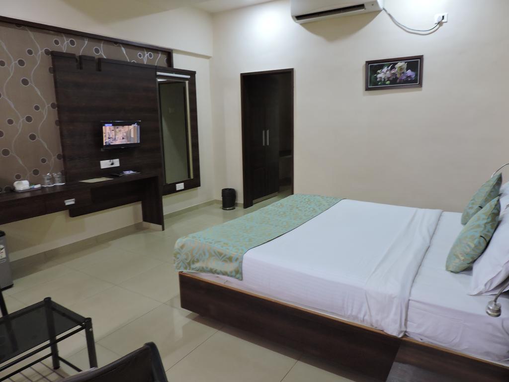 Hotel Sangam Regency Ratnāgiri Zimmer foto