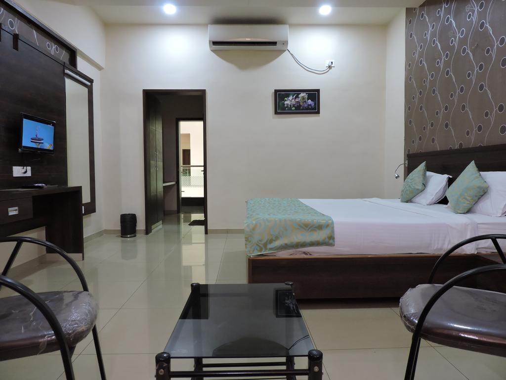 Hotel Sangam Regency Ratnāgiri Zimmer foto