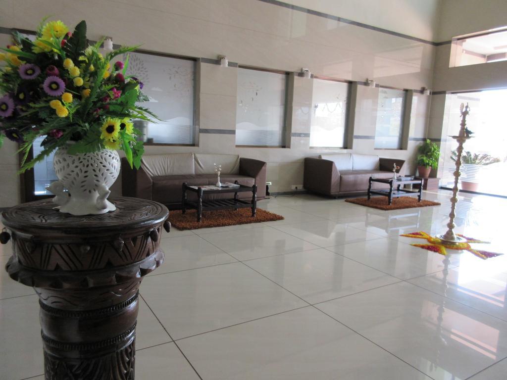 Hotel Sangam Regency Ratnāgiri Exterior foto