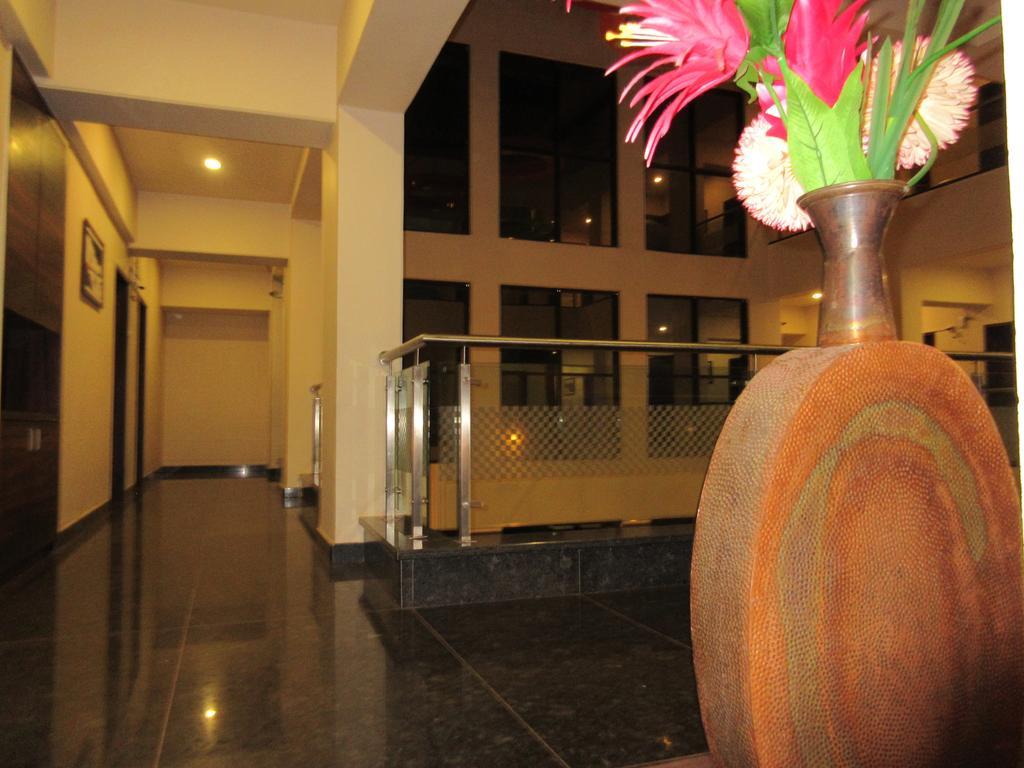 Hotel Sangam Regency Ratnāgiri Exterior foto