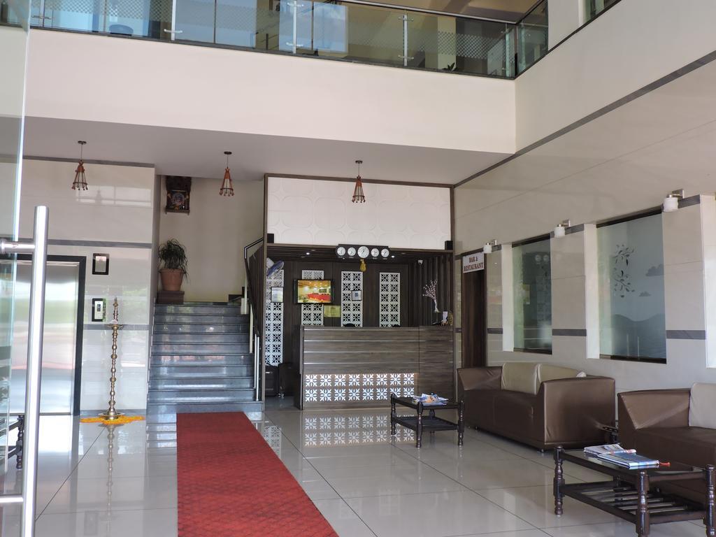 Hotel Sangam Regency Ratnāgiri Exterior foto
