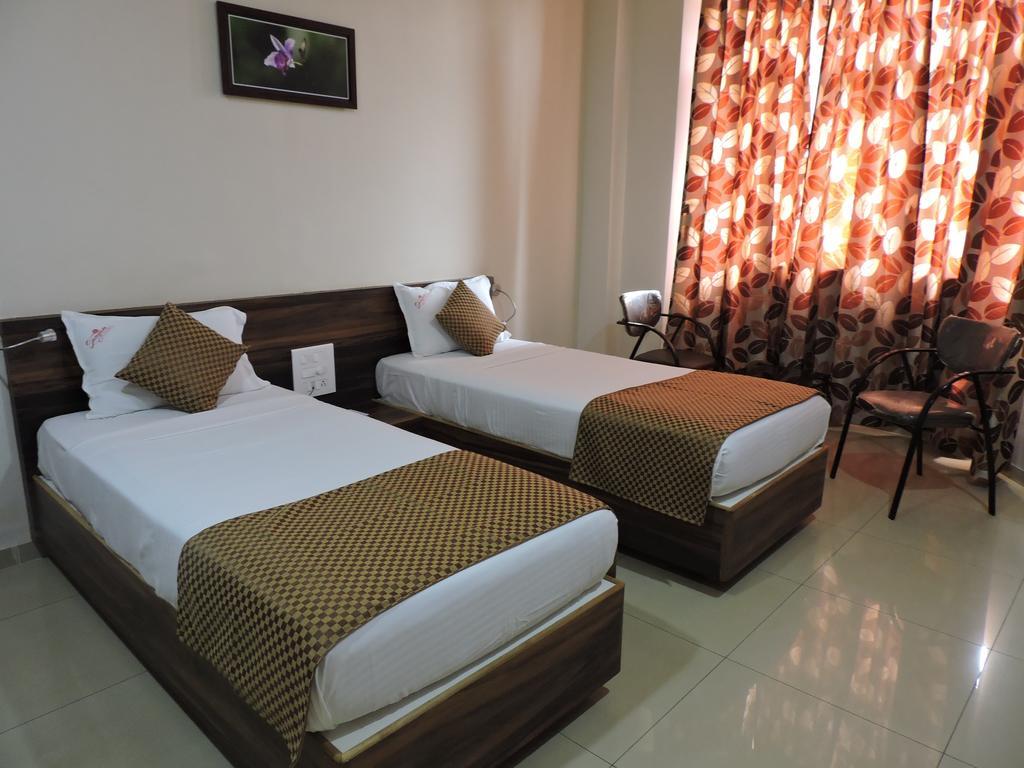 Hotel Sangam Regency Ratnāgiri Exterior foto